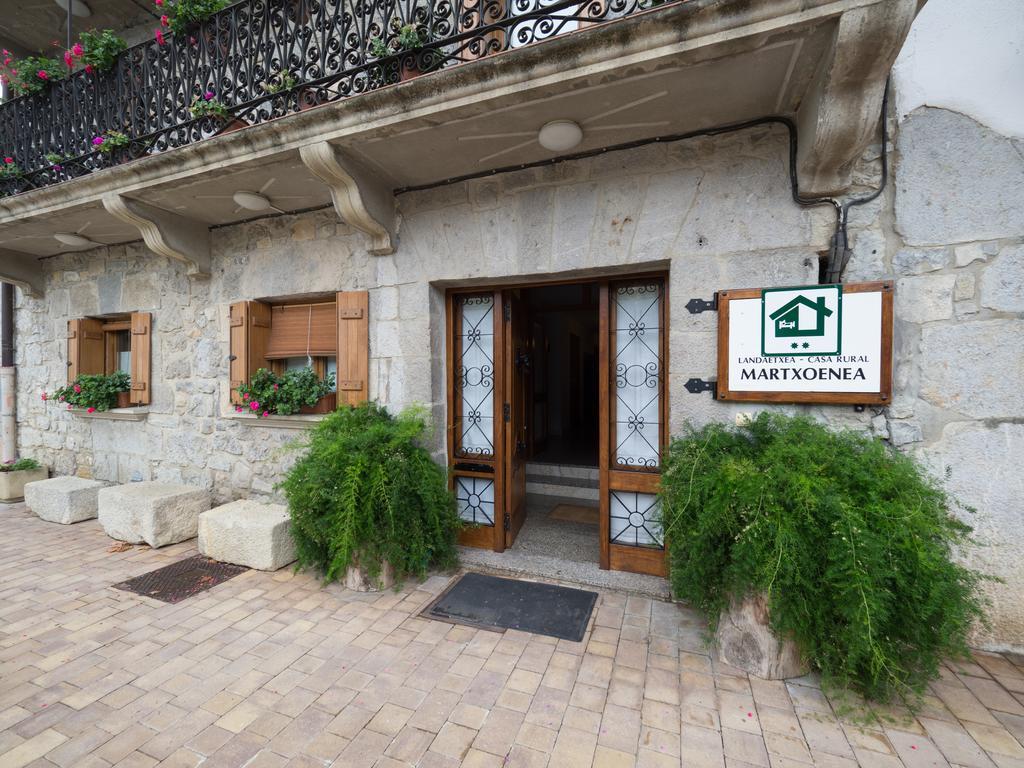 Casa Rural Martxoenea Landetxea Hotel Arruazu Ngoại thất bức ảnh